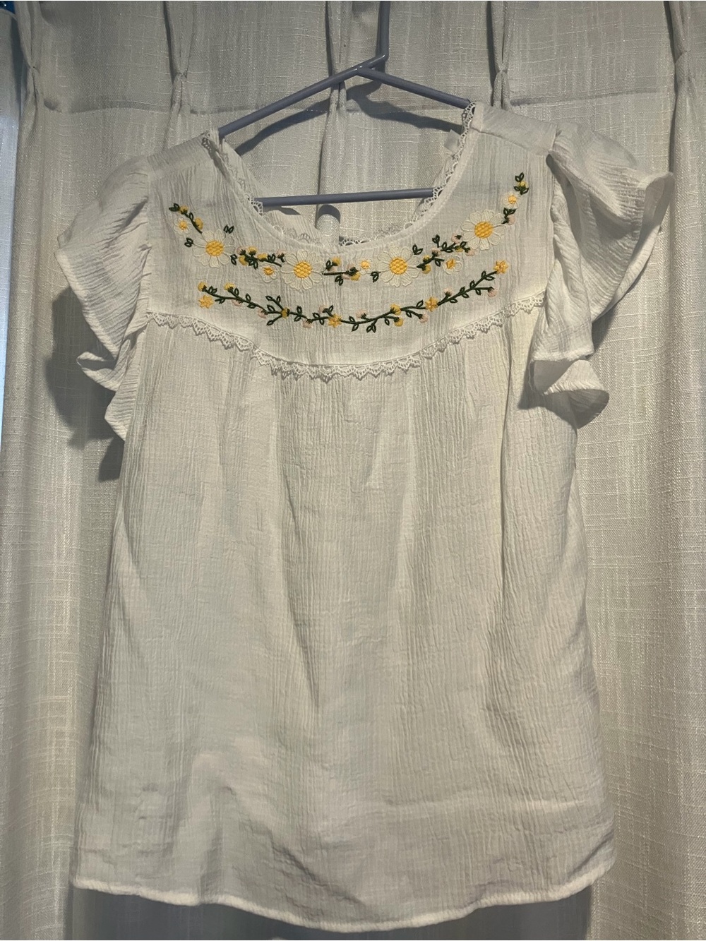 White Floral Embroidered Ruffle Sleeve Top